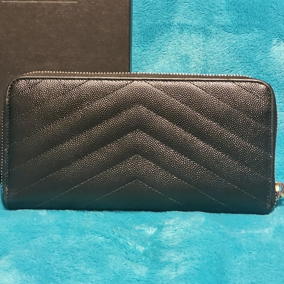 YSL Zip Around Black Quilted Wallet with Gold Logo w/ Box - Picture 8 of 16